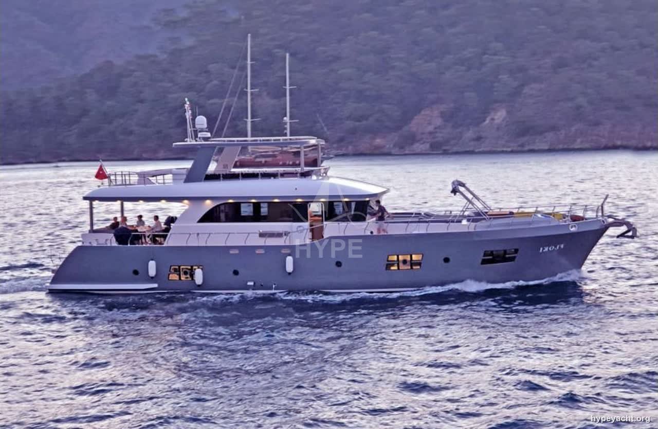 Trawler Floki: Foto 1